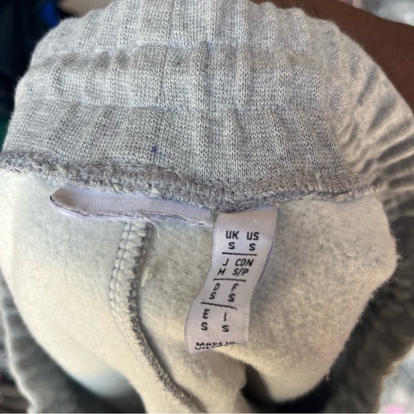 Adidas Light Gray Joggers with White Stripes - Picture 7 of 7